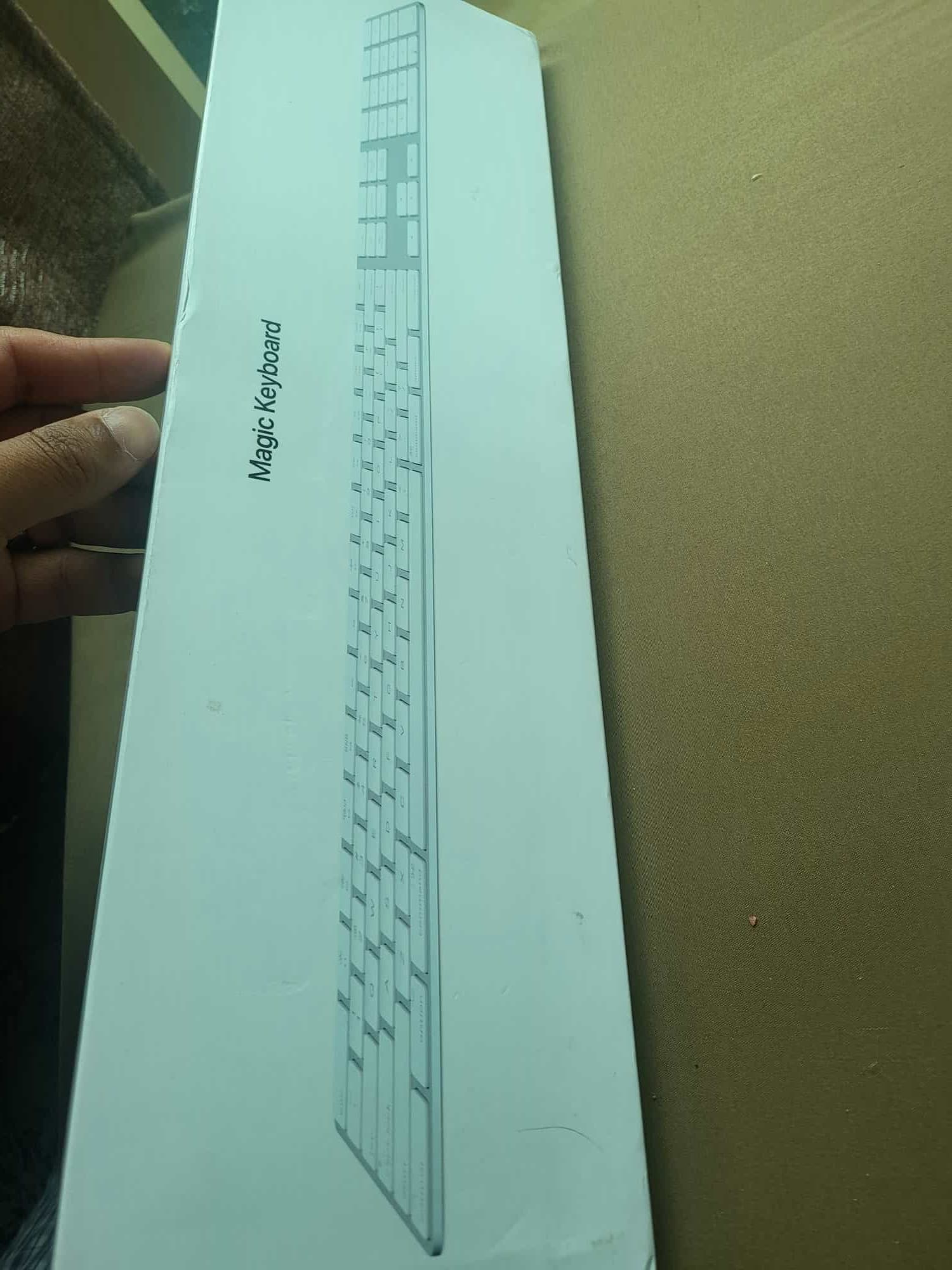 apple magic keyboard 2 with num key new