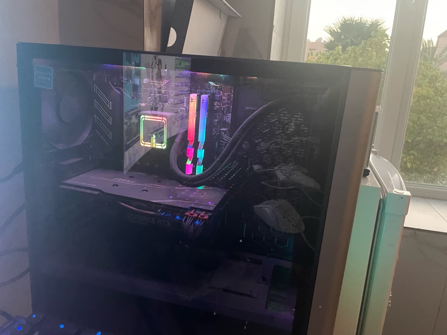 Pc للبيع